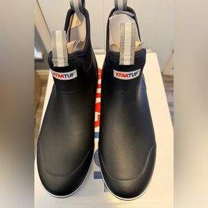 XtraTuf men’s 13 ankle deck boot- new in box